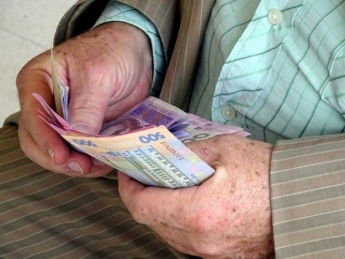 Пенсионерам аукнулись предвыборные 2 тысячи гривен - почему в январе повышение пенсии досталось не всем
