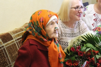 За что мелитопольская долгожительница нардепу Сергею Минько в любви признавалась (видео, фото)