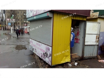 В полиции рассказали, как хлебный киоск в Мелитополе в ДТП попал (фото)