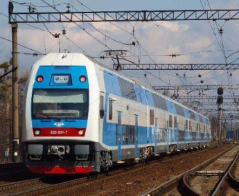 Курортников Укрзалізниця может порадовать двухэтажным поездом Skoda