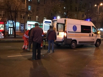 В Запорожье сбили пешехода: пострадавший сделал «кровавое» селфи на месте аварии