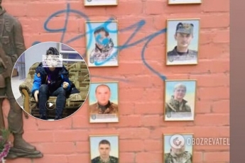"Умрите, черти": в Черкассах подросток осквернил мемориал погибшим Героям. Фото
