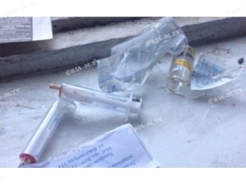 В Мелитополе наркоманы оставляют в подъездах опасные «закладки» (фото)