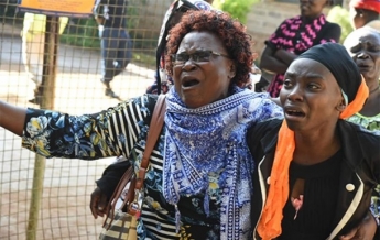 В Кении 14 учеников погибли во время давки в школе (видео)