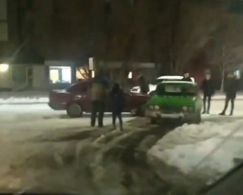 Непогода стала причиной аварии в центре Мелитополя (видео)