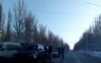 В Мелитополе на скользкой дороге очередное ДТП (видео)