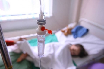В Запорожской области семья доставлена в больницу отравлением: пострадало трое детей