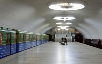 В харьковском метро жестко задержали "зайца" (видео)