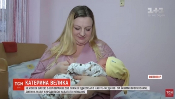 В Житомире родилась девочка-гигант (видео)
