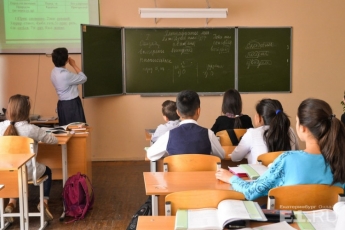За десять дней пропусков наказали мать мелитопольского школьника