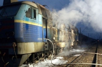 Пассажирский поезд "Запорожье-Киев" загорелся на ходу