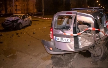 В Киеве пьяный таксист протаранил авто, трое пострадавших (фото, видео)