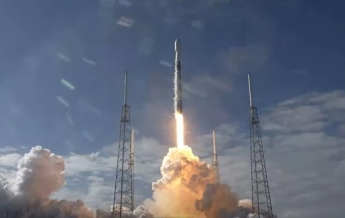 SpaceX вывела на орбиту еще 60 спутников и потеряла ступень ракеты