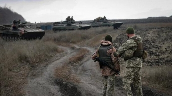 Идет интенсивный бой: на Донбассе обстреливают населенные пункты