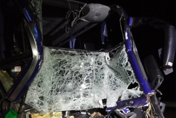 На трассе Одесса-Киев автобус влетел в грузовик: много пострадавших. Видео, фото