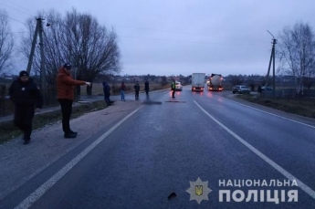 Сбил и оставил тело на дороге: на Тернопольщине ищут водителя-нарушителя