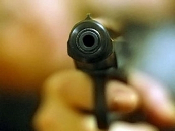 В Запорожье мужчине выстрелили в голову из травматического оружия