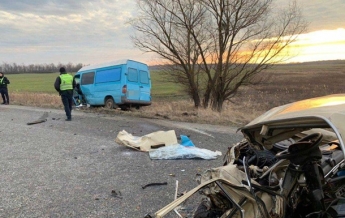 В Днепропетровской области пять человек пострадали в тройном ДТП (фото)