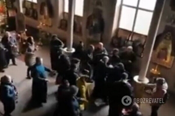 В Одессе священники устроили кулачную драку в храме ПЦУ: видео попало в сеть