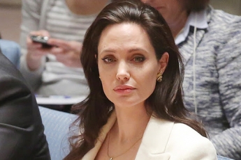 Беда у Анджелины Джоли, с детьми случилось страшное: "Молитесь..."