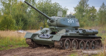 В Запорожье на «Мотор Сич» восстановили легендарный танк (ВИДЕО)