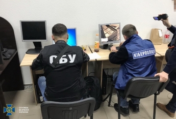 СБУ разоблачила группировку хакеров, которые похищали банковские средства мелитопольцев