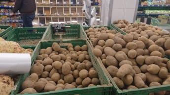 Соцсети пугают ценой на картошку в супермаркете - как дело обстоит на самом деле (фото)