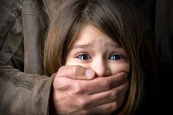 В Запорожской области закончилось следствие по делу насильника ребенка