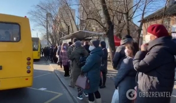 В Киеве запустили спецтранспорт: произошел коллапс. Эксклюзивные фото и видео