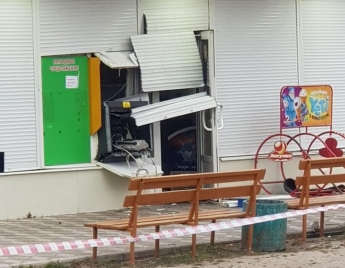 В Запорожской области задержали подрывников банкомата: подробности