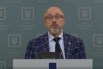 У Зеленского сказали, как планируют завершить войну на Донбассе (видео)