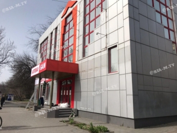 Уже известно, что будет в здании Приватбанка в центре Мелитополя (фото)