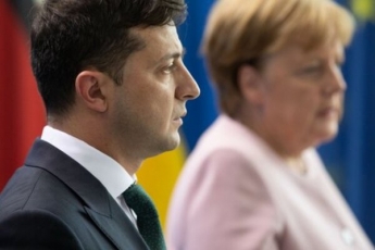Зеленский созвонился с Меркель: о чем говорили