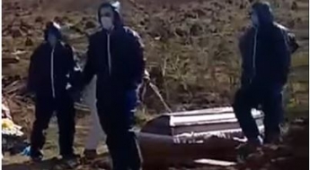 В сети показали похороны умершей от коронавируса роженицы на Прикарпатье (видео)