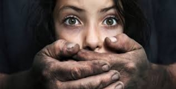 В Мелитополе на улице изнасиловали несовершеннолетнюю