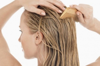 С чем связано выпадение волос: главные причины о которых нужно знать