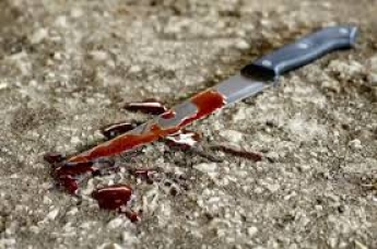 В Акимовке мужчину изрезали ножом