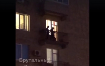 В Харькове концерт на балконе попал на видео