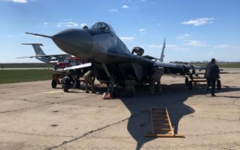 ГБР расследует обстоятельства аварийной посадки военного самолета в Мелитополе - пилоту грозит до 15 лет тюрьмы