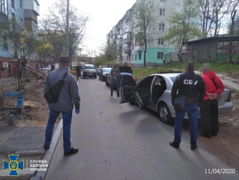 В Запорожье СБУ задержала бывшего сотрудника «Беркута» на сбыте оружия преступникам (видео)