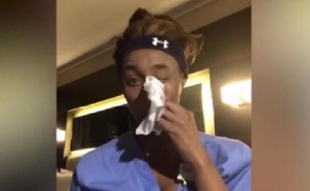Медсестра расплакалась после смерти пациента (видео)