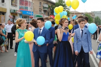 Одиннадцатиклассники в Мелитополе могут остаться без выпускного