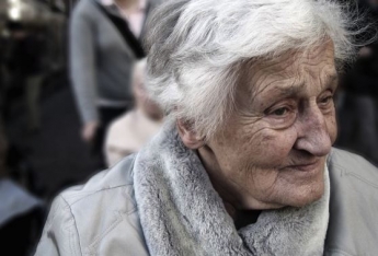 В Днепре из дома пытаются выселить 82-летнюю бабушку: подробности