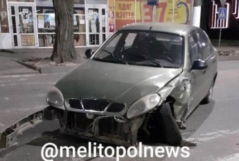 Пьяный водитель на Таврии спровоцировал серьезное ДТП в Мелитополе (видео)