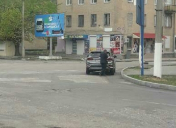 В Мелитополе водитель забыл, где он находится (видео)