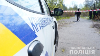 Жестоко убивали: во Львове нашли тело женщины в заброшенной воинской части