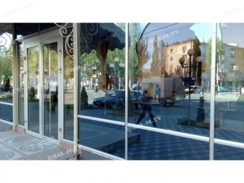 Кафе, которое разгромили сегодня ночью в Мелитополе, было под охраной частной фирмы (фото, видео)