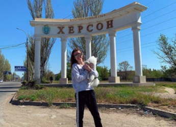 Украинка Зинченко, отказавшаяся эвакуироваться из Ухани без собаки, добралась в Херсон. ФОТО