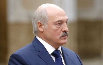 Мы не можем отменить парад на 9 мая, - Лукашенко