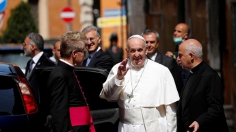 Папа Римский призвал всех молится 14 мая за окончание коронавируса